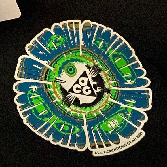 Nike ACG Long Sleeve Circle T Shirt DH3329 010 - Picture 5 of 5